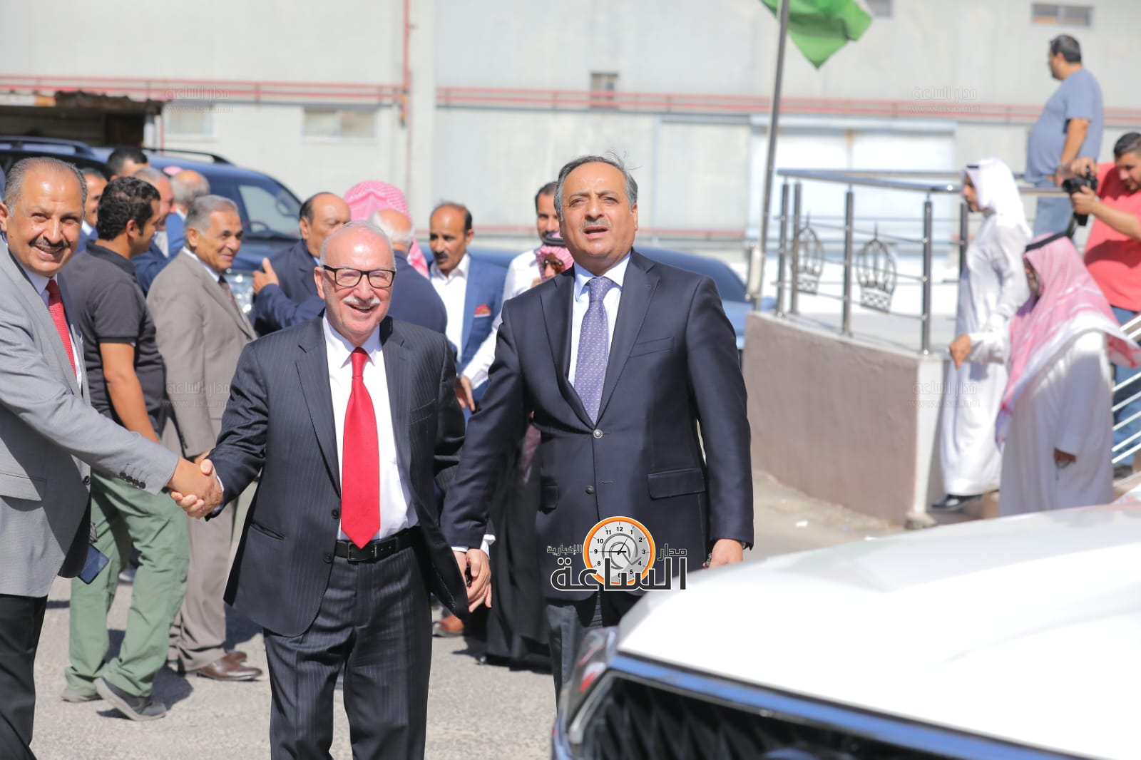 Madar Al-Saa Images 0.5771741345939252