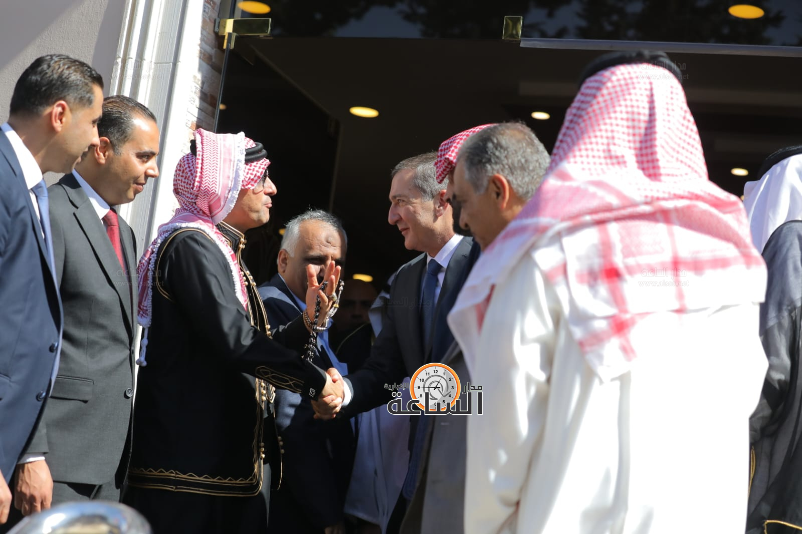 Madar Al-Saa Images 0.4609901661605005