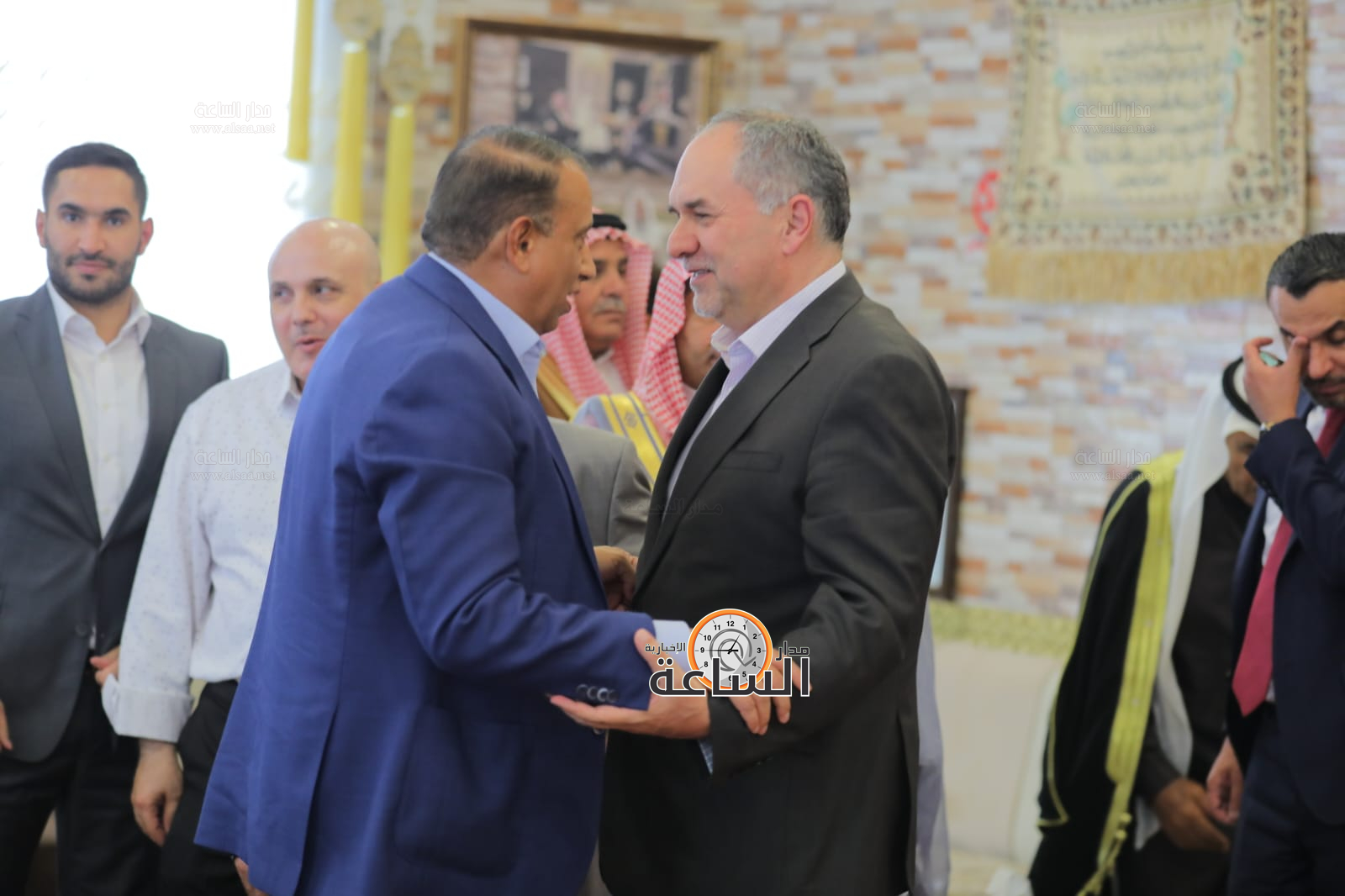 Madar Al-Saa Images 0.9469705038236993