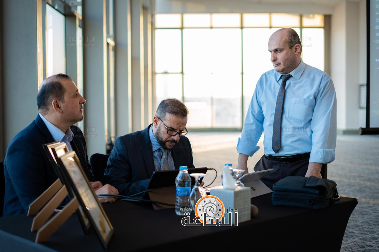 Madar Al-Saa Images 0.49904265983459184