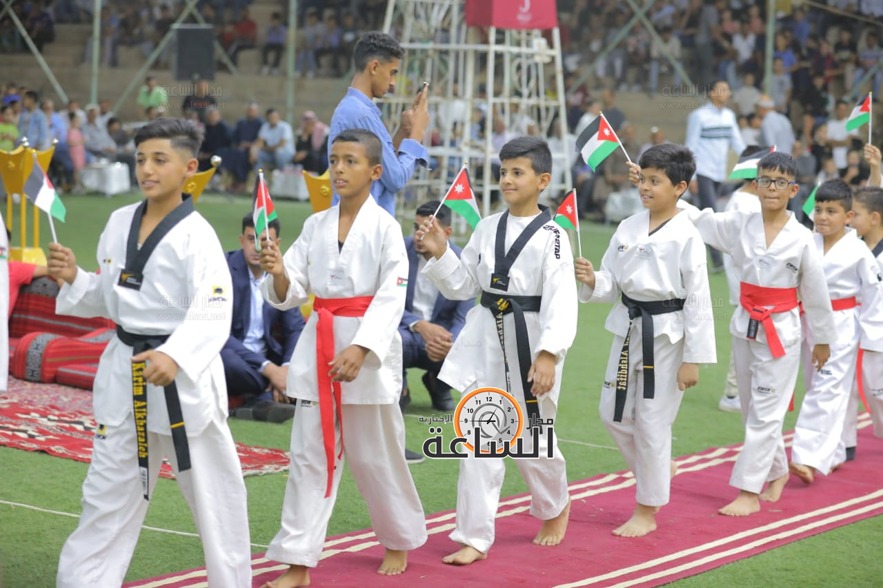 Madar Al-Saa Images 0.8763626127317097