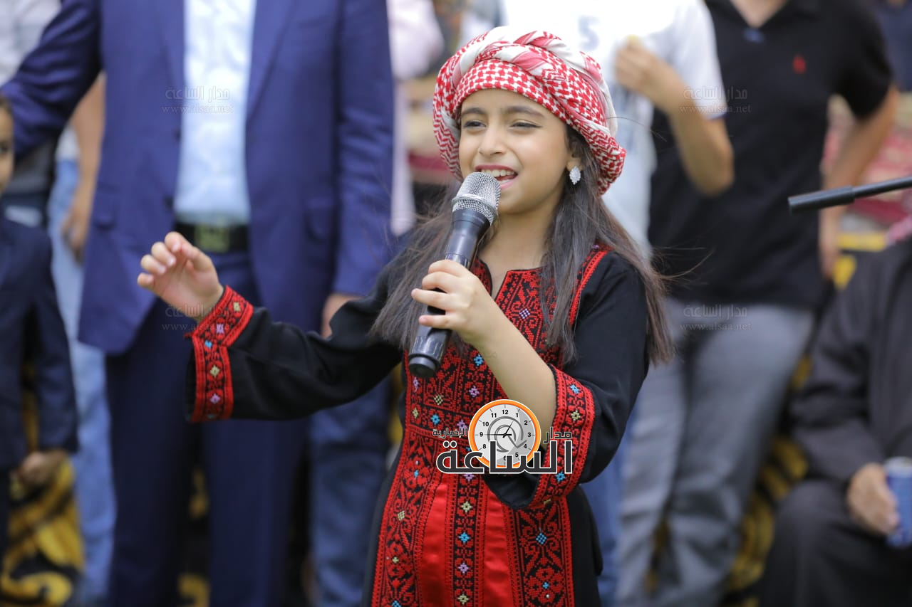 Madar Al-Saa Images 0.35016513616164624