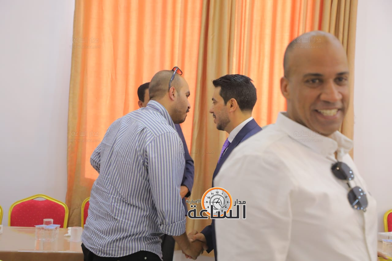 Madar Al-Saa Images 0.22173496642584745