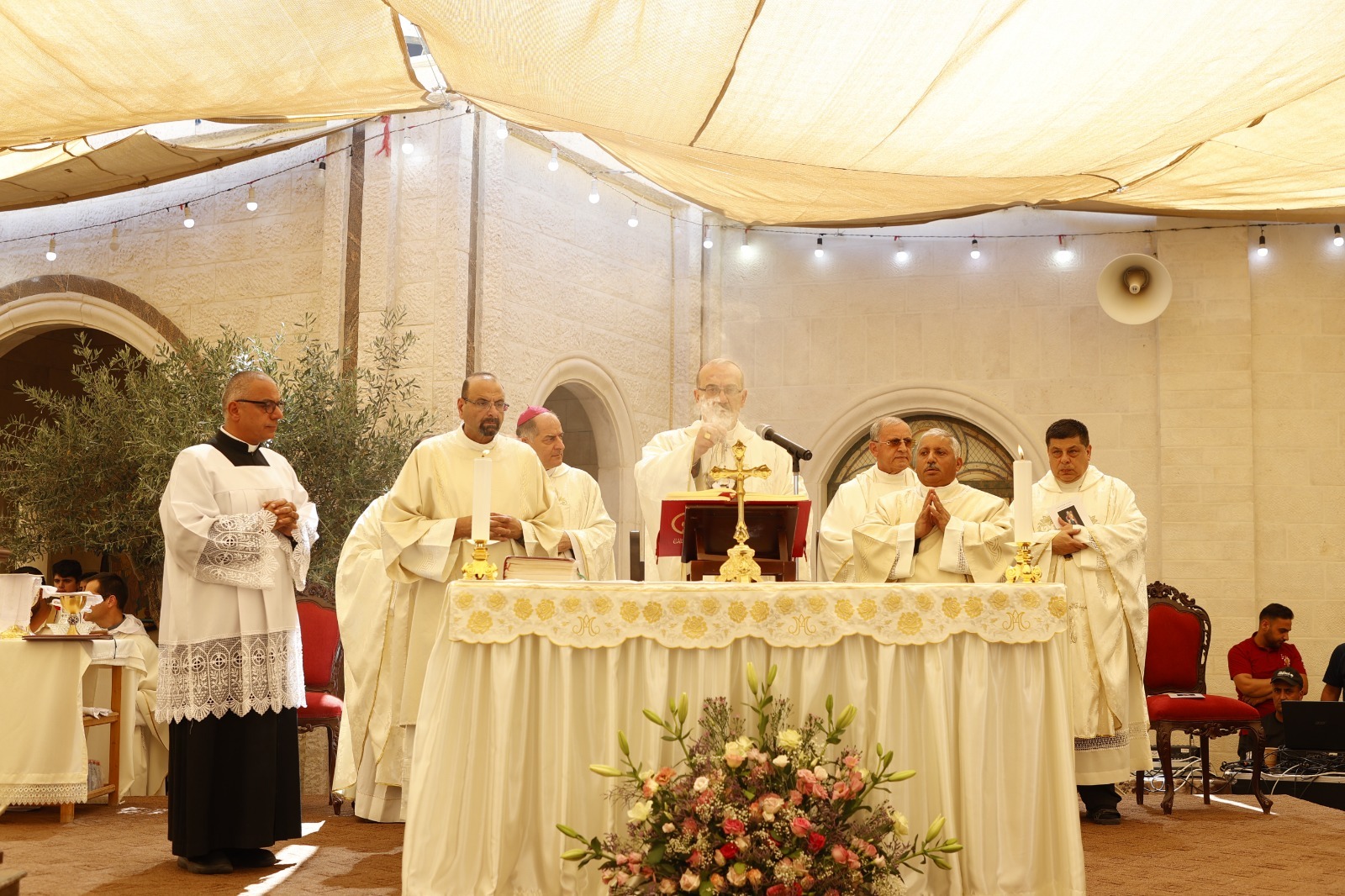 Madar Al-Saa Images 0.10831793917668686