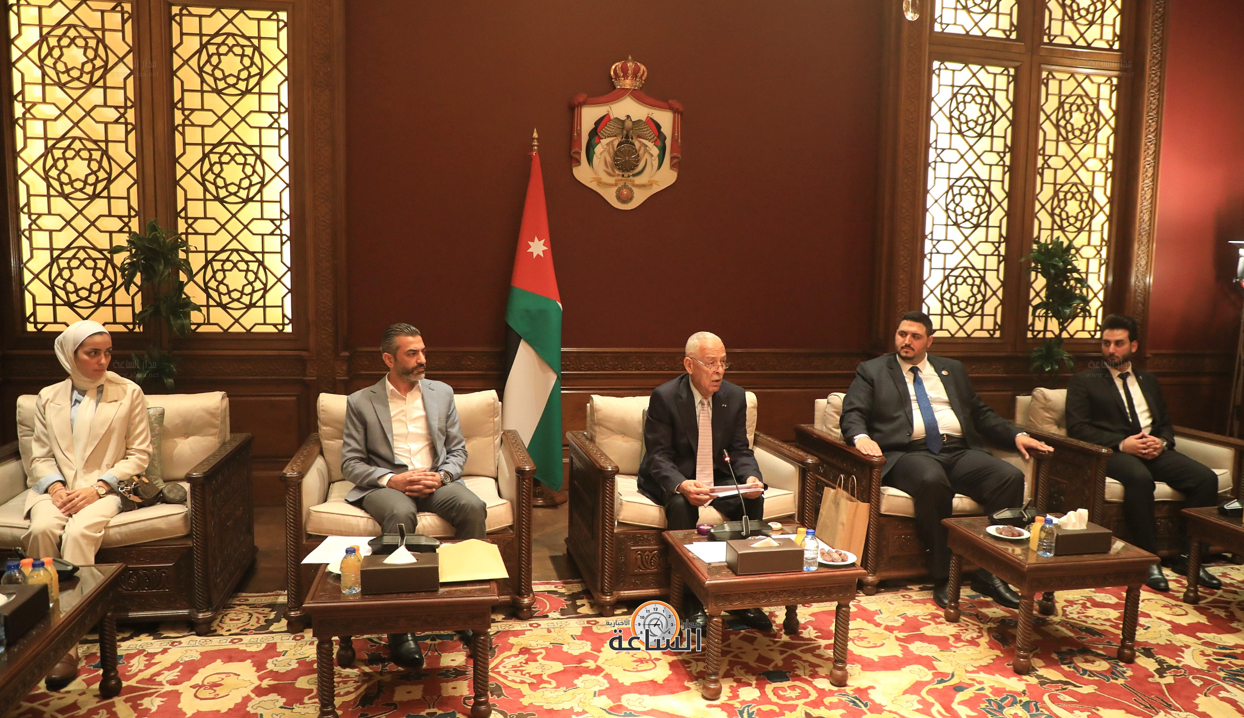 Madar Al-Saa Images 0.5270409132777412