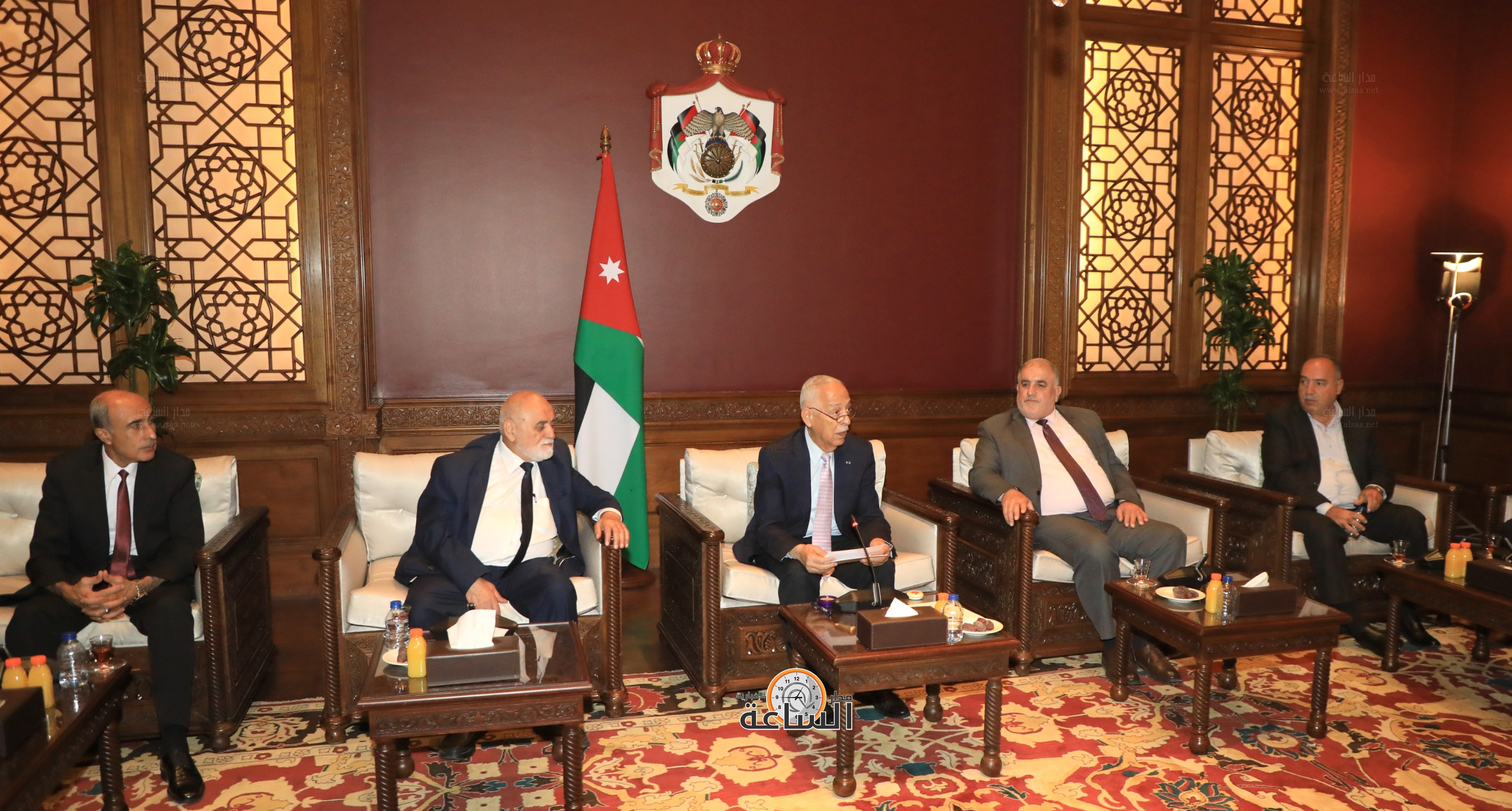 Madar Al-Saa Images 0.21972784878530538