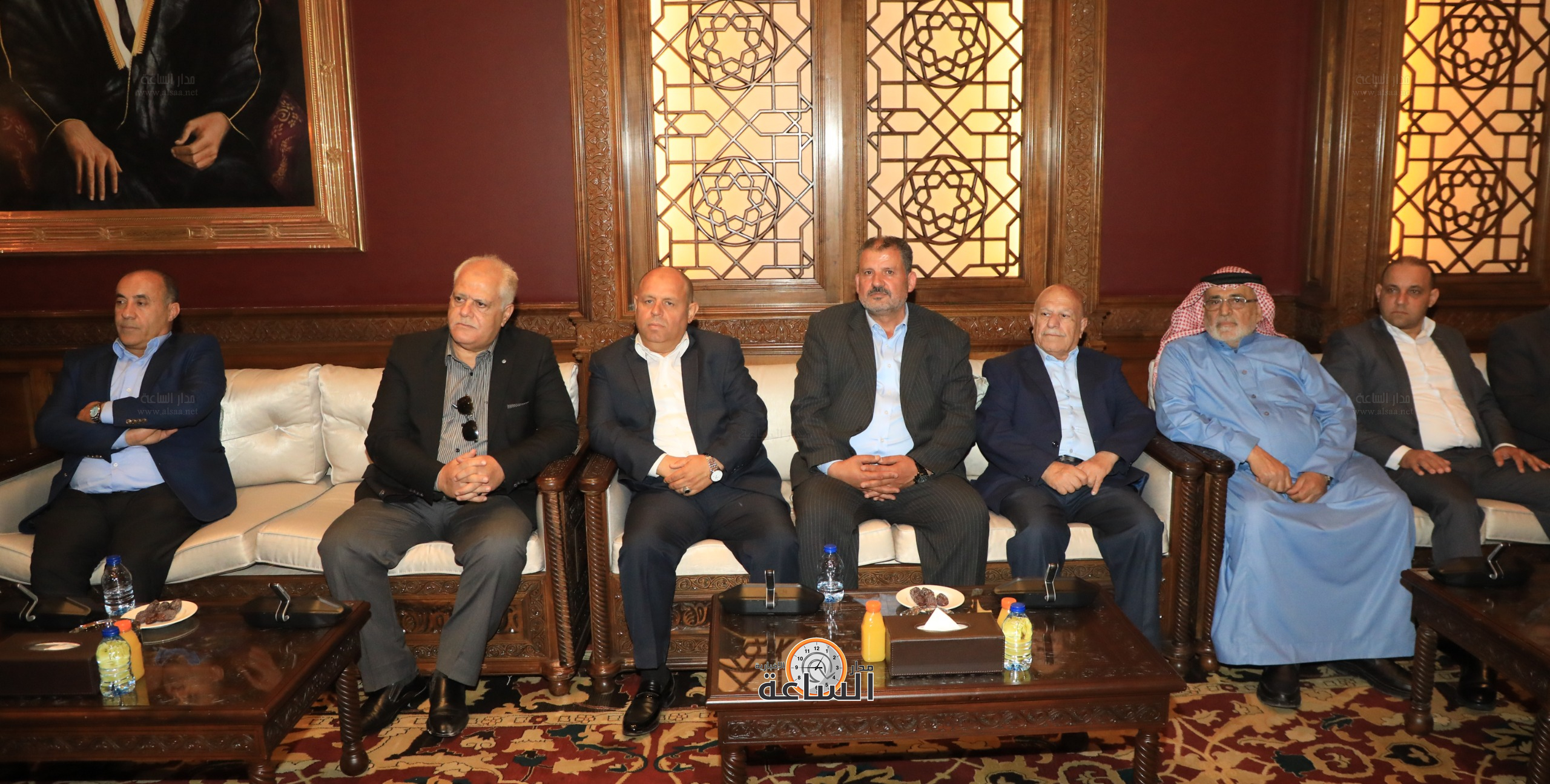 Madar Al-Saa Images 0.0473001419449115