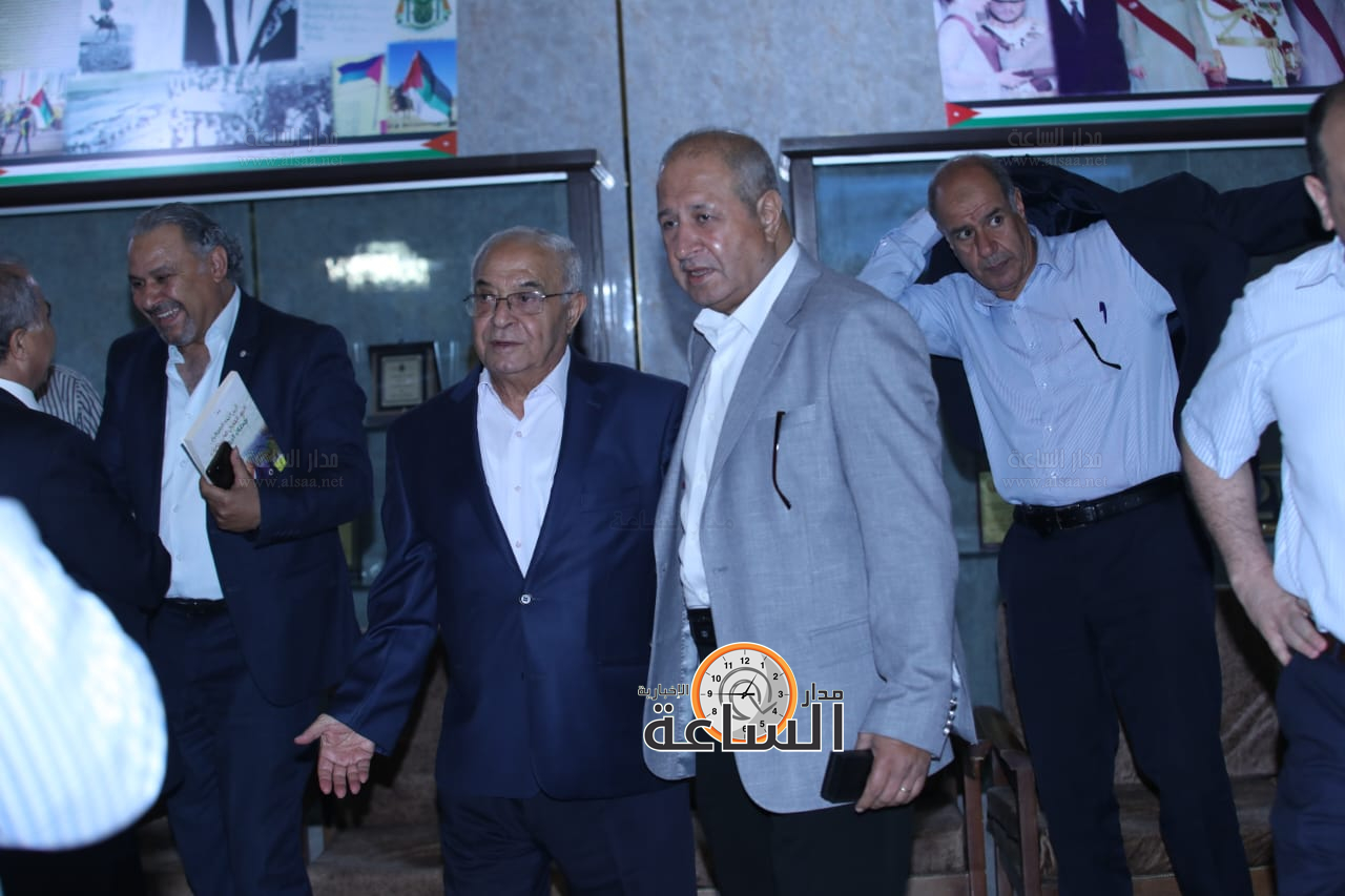 Madar Al-Saa Images 0.22870397906244366