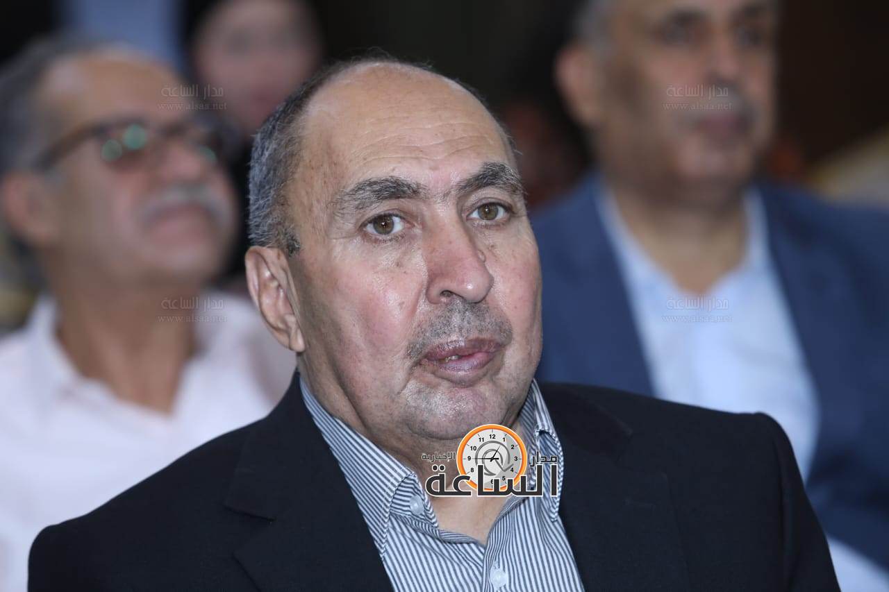 Madar Al-Saa Images 0.7123612632154723