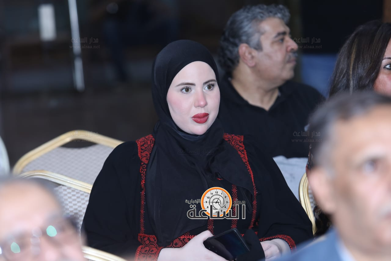 Madar Al-Saa Images 0.5448799430534872