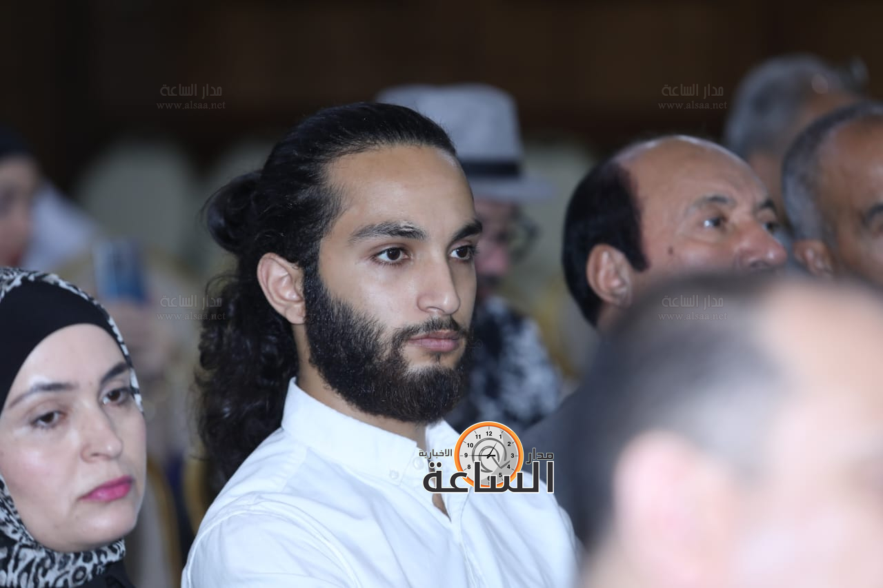 Madar Al-Saa Images 0.35511116300917367