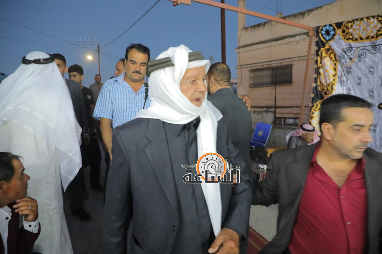 Madar Al-Saa Images 0.8351543876272489