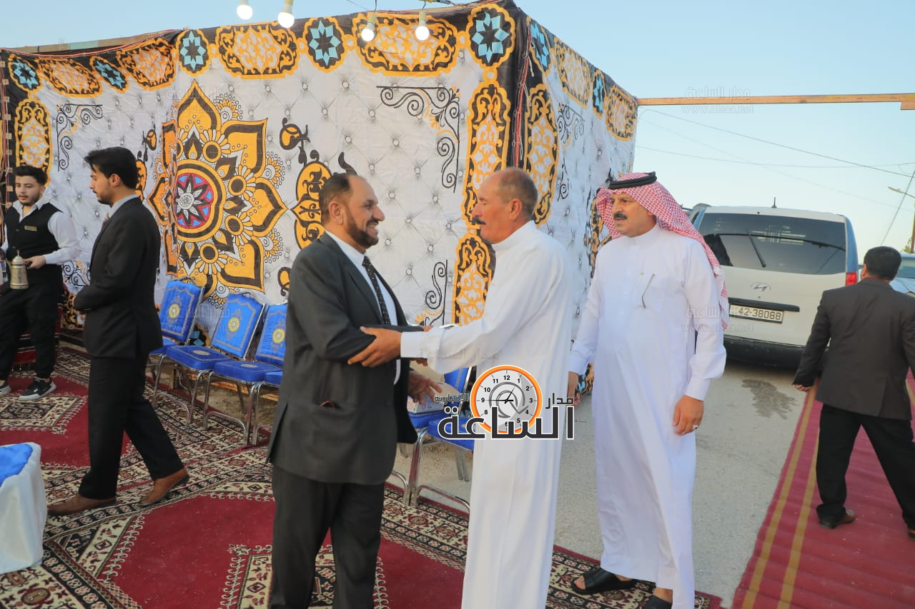 Madar Al-Saa Images 0.46459816107700425