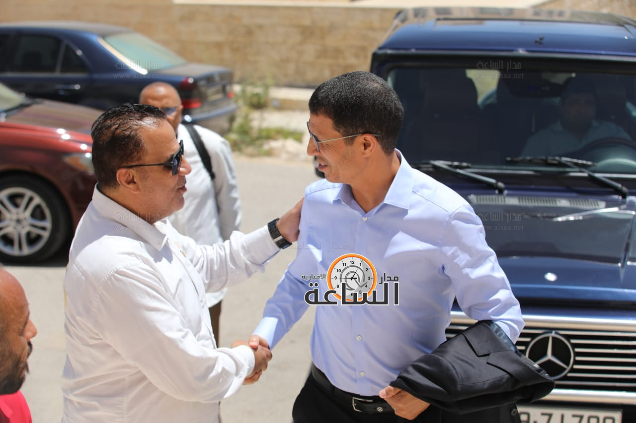 Madar Al-Saa Images 0.32761995517352593