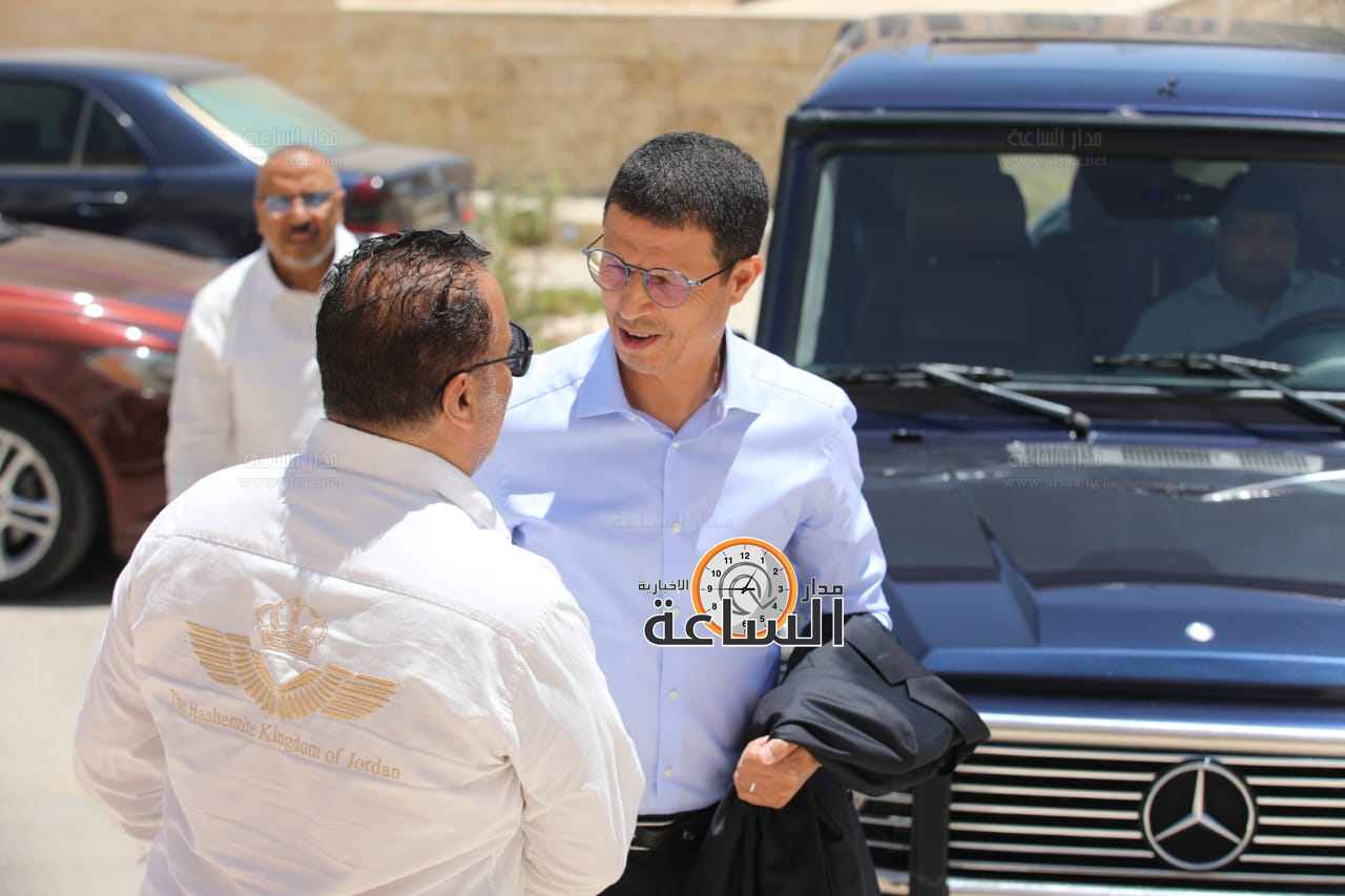 Madar Al-Saa Images 0.11767882515601569