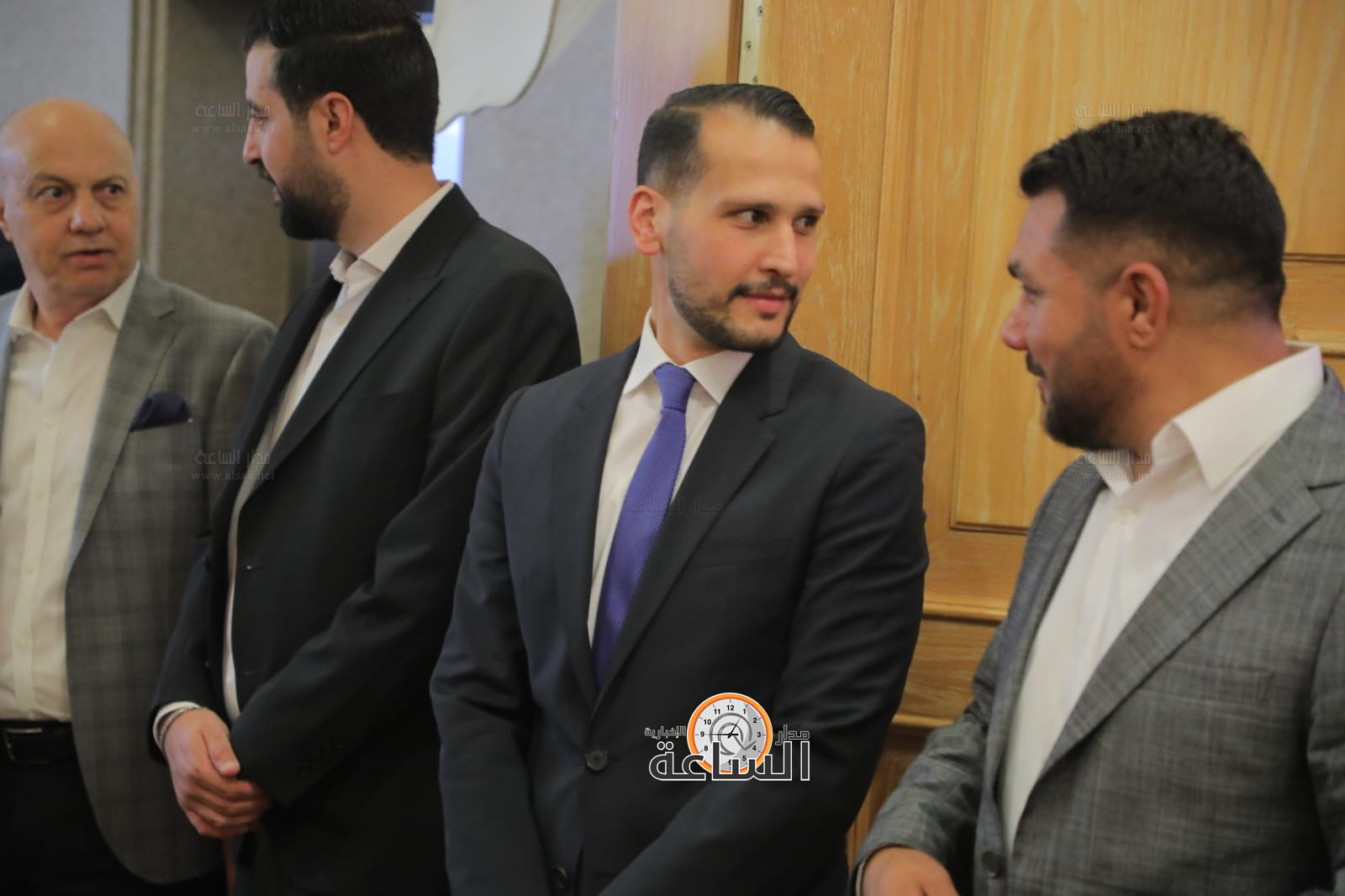 Madar Al-Saa Images 0.6571324381582468