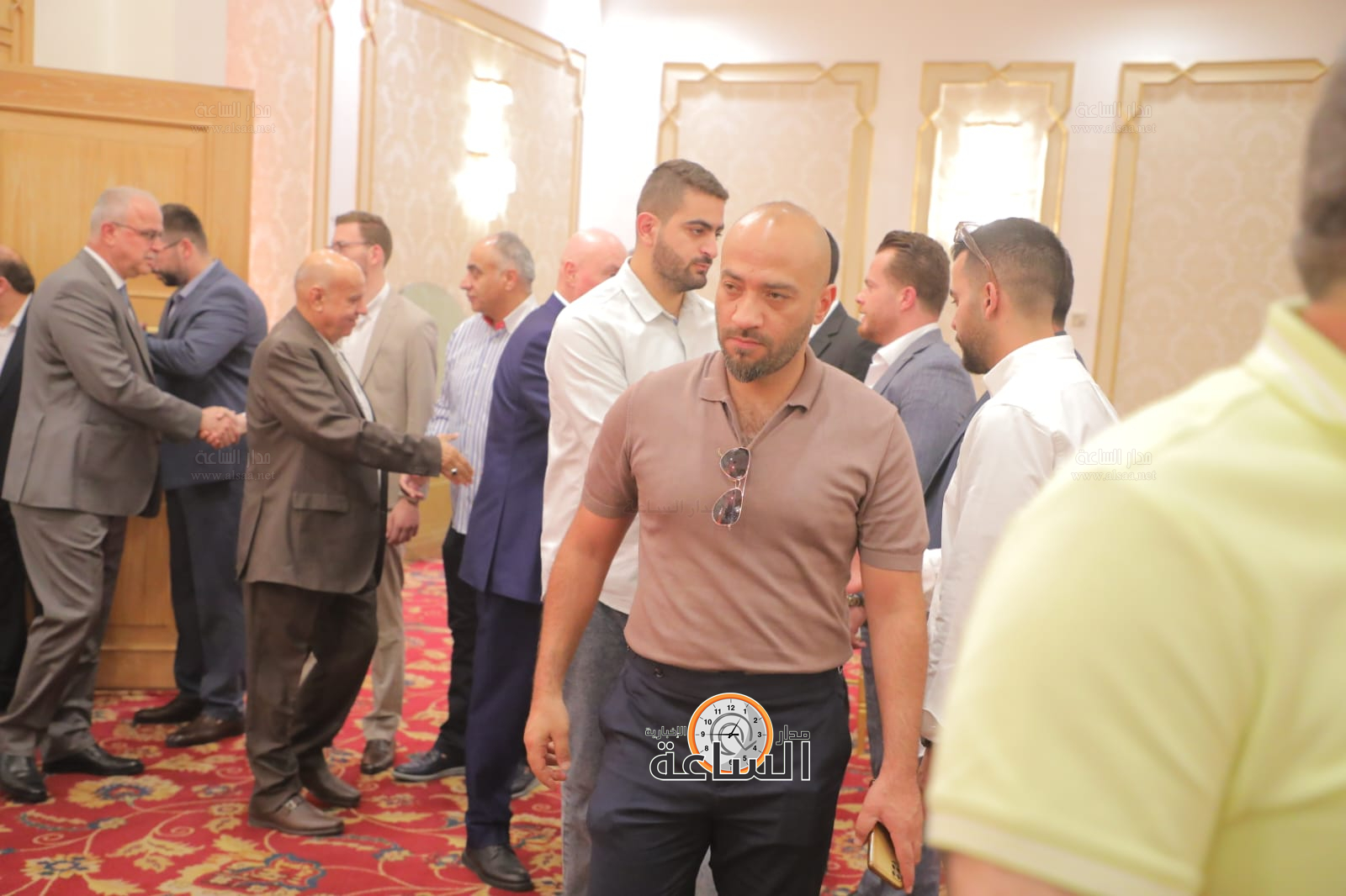 Madar Al-Saa Images 0.4382444354429256