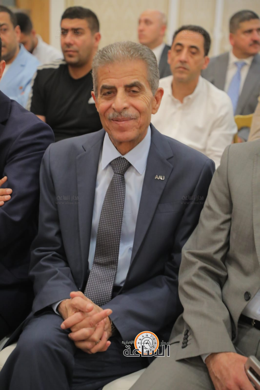 Madar Al-Saa Images 0.952109021031847