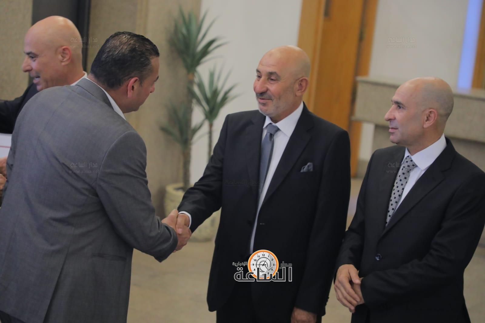 Madar Al-Saa Images 0.9841859662613708