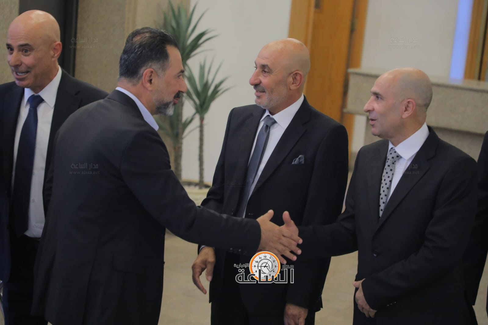 Madar Al-Saa Images 0.8440317507418924