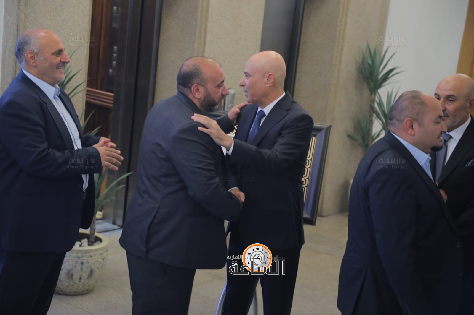 Madar Al-Saa Images 0.9734181017752306