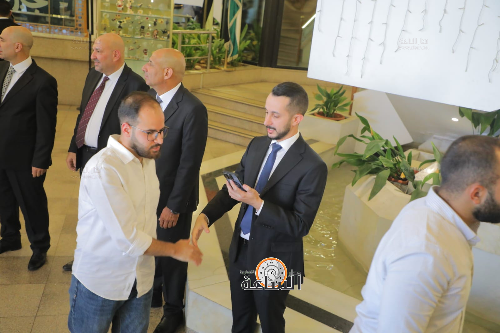 Madar Al-Saa Images 0.16636161694851692