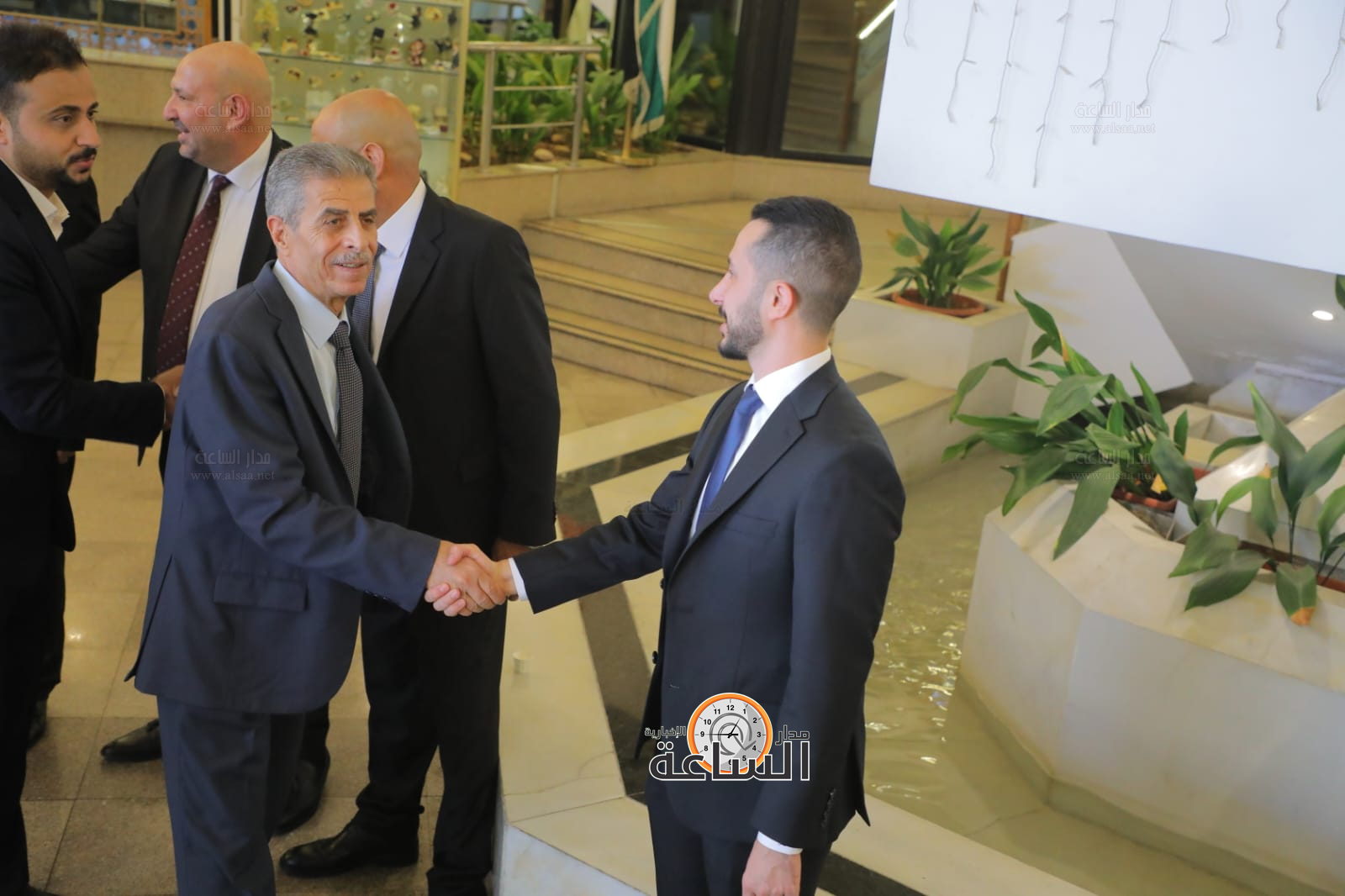 Madar Al-Saa Images 0.38920423500804846