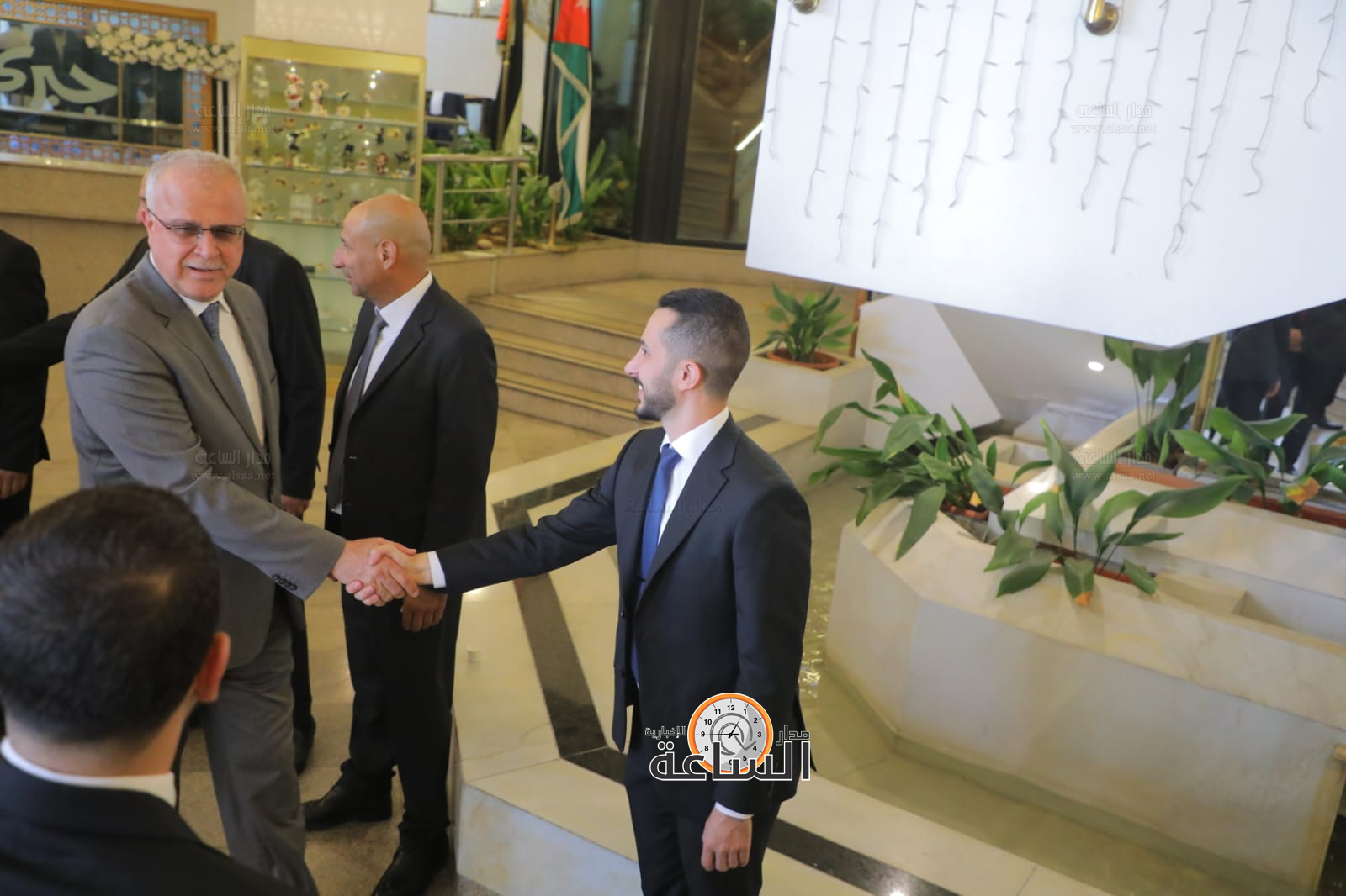 Madar Al-Saa Images 0.51588643493893