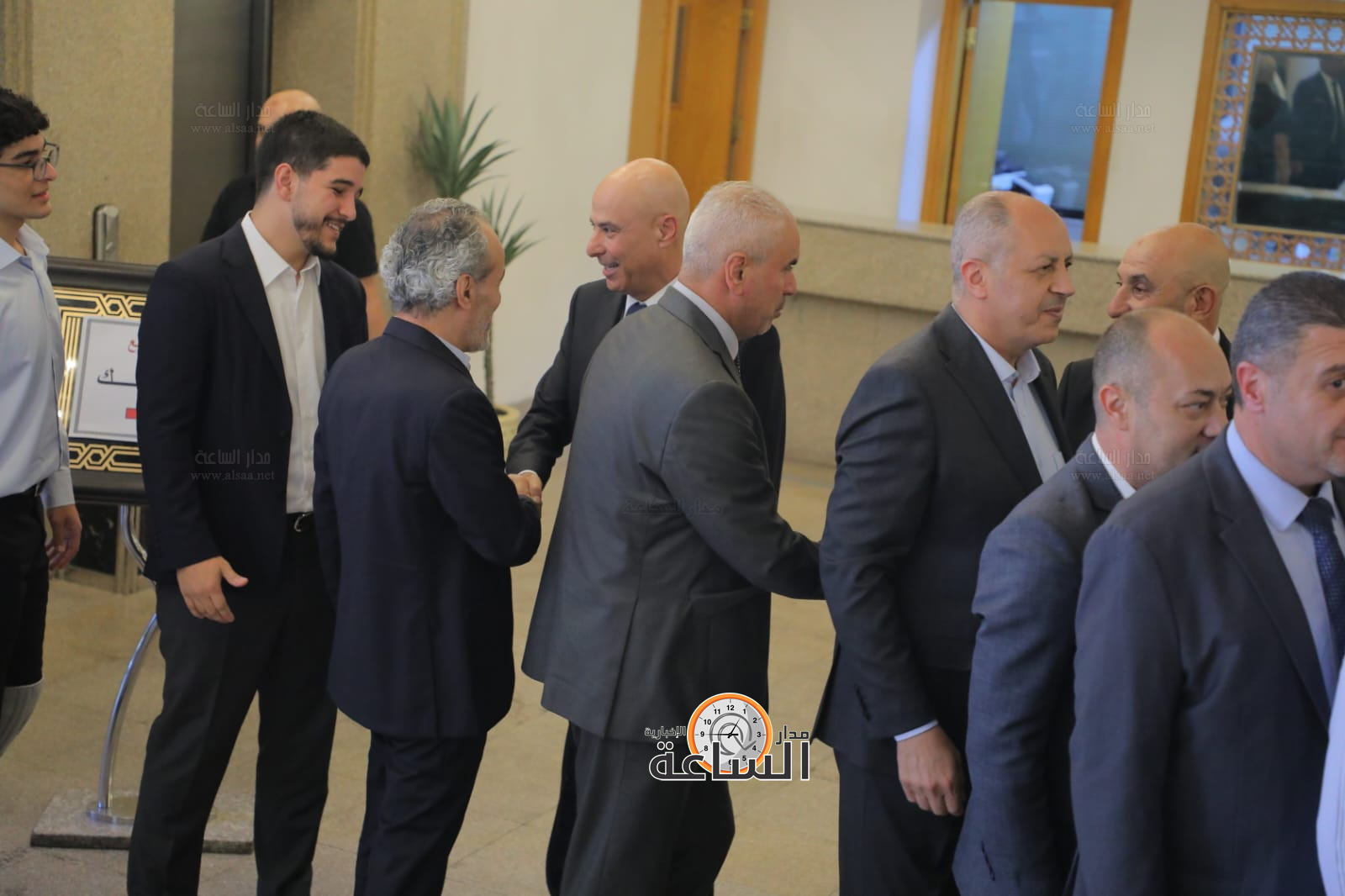 Madar Al-Saa Images 0.09602224091347433