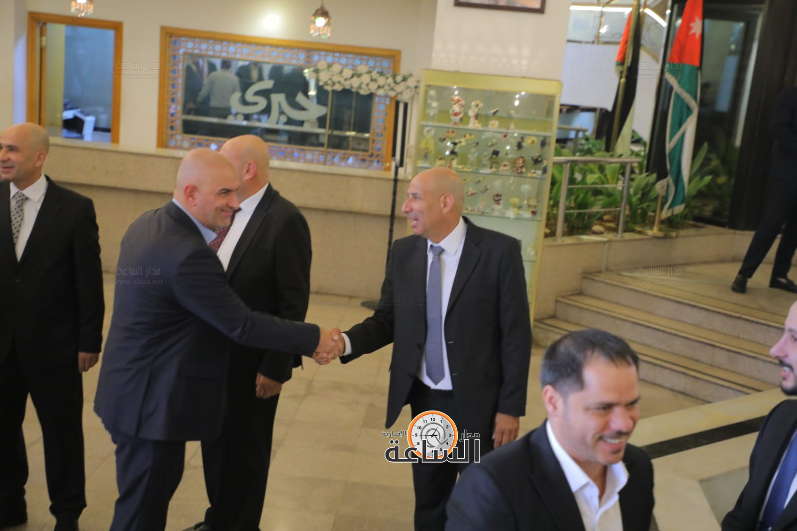 Madar Al-Saa Images 0.9324030724776631