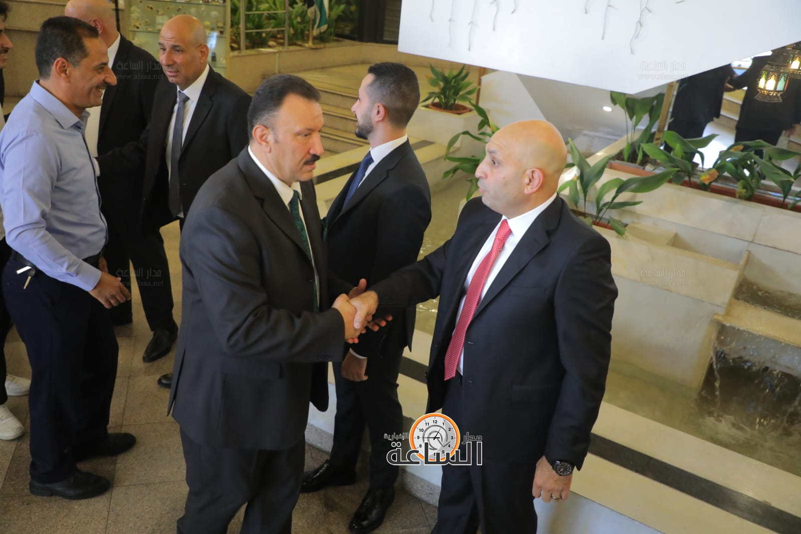 Madar Al-Saa Images 0.3744678213522137