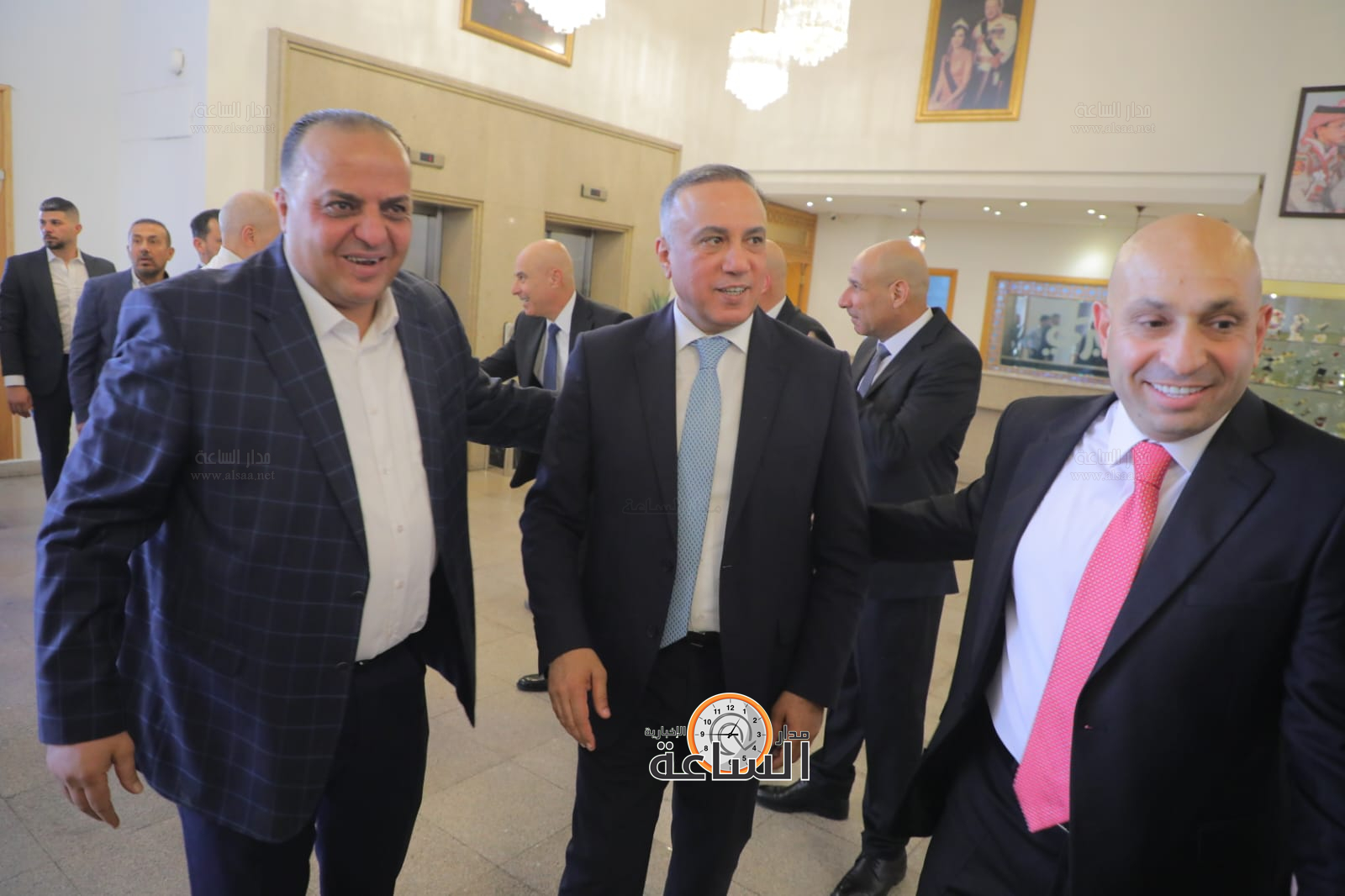 Madar Al-Saa Images 0.3238049987889051