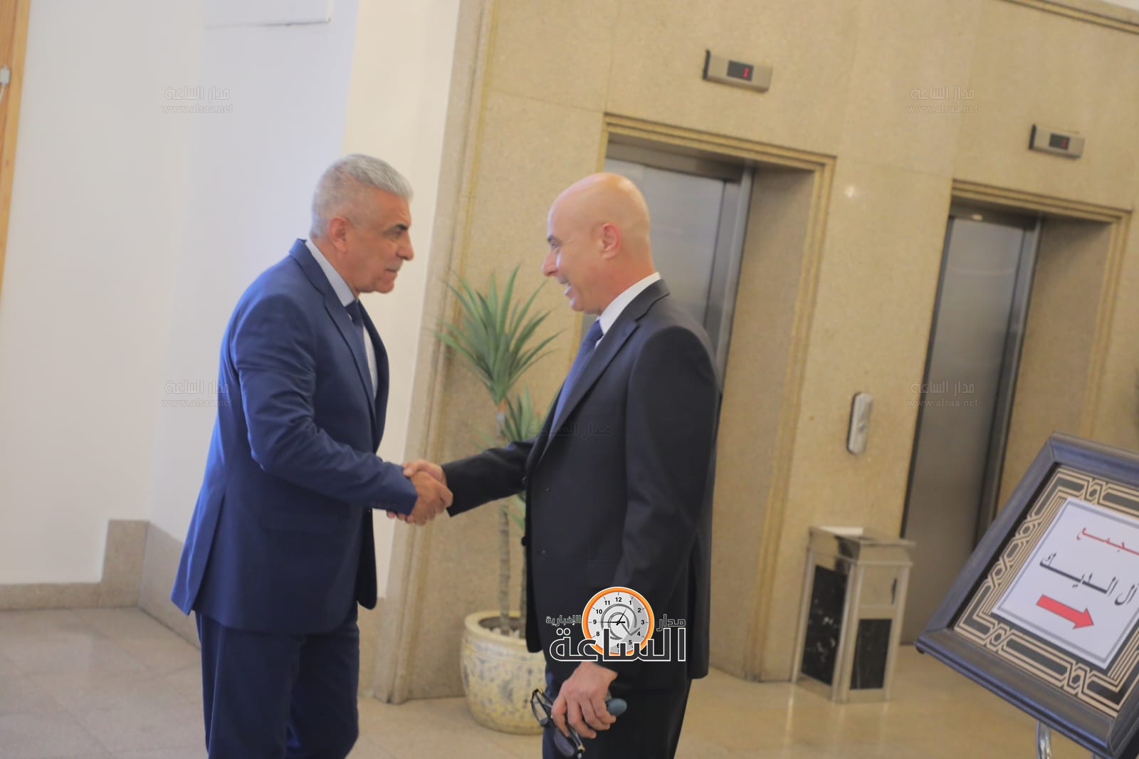 Madar Al-Saa Images 0.8525422730764716