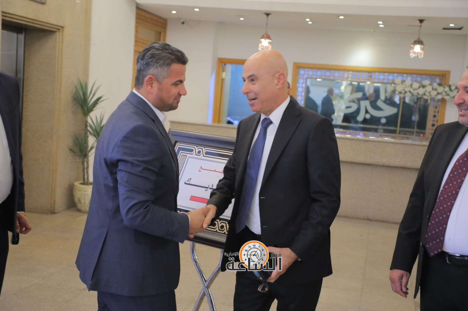 Madar Al-Saa Images 0.15610163001456856