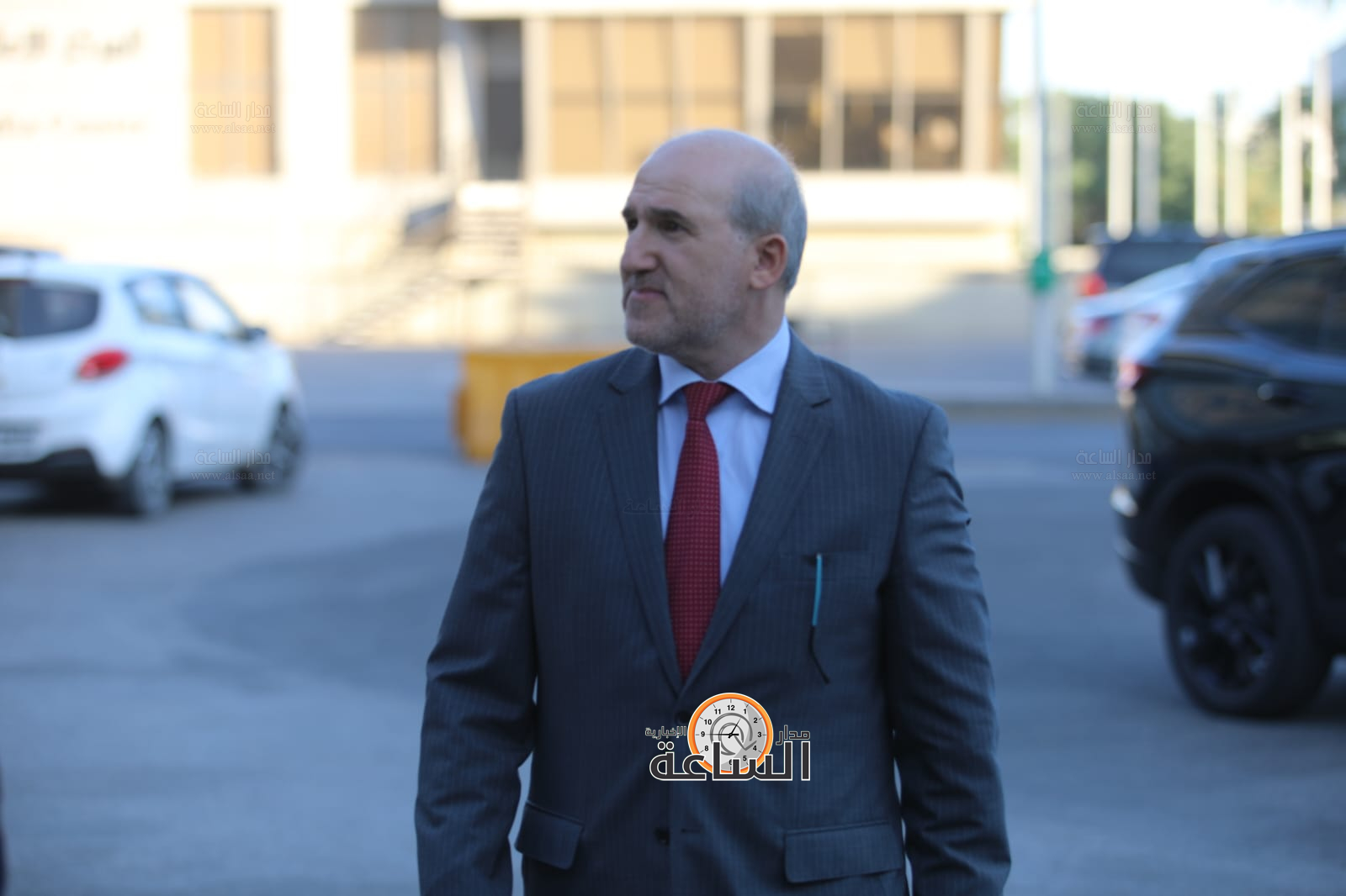 Madar Al-Saa Images 0.8757176235812489