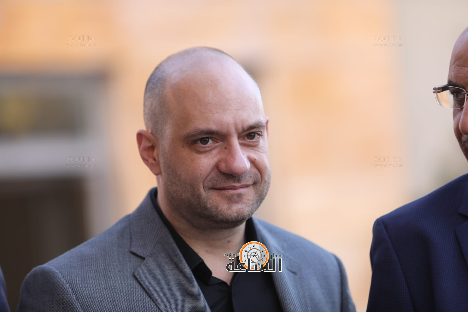 Madar Al-Saa Images 0.9455851164944498