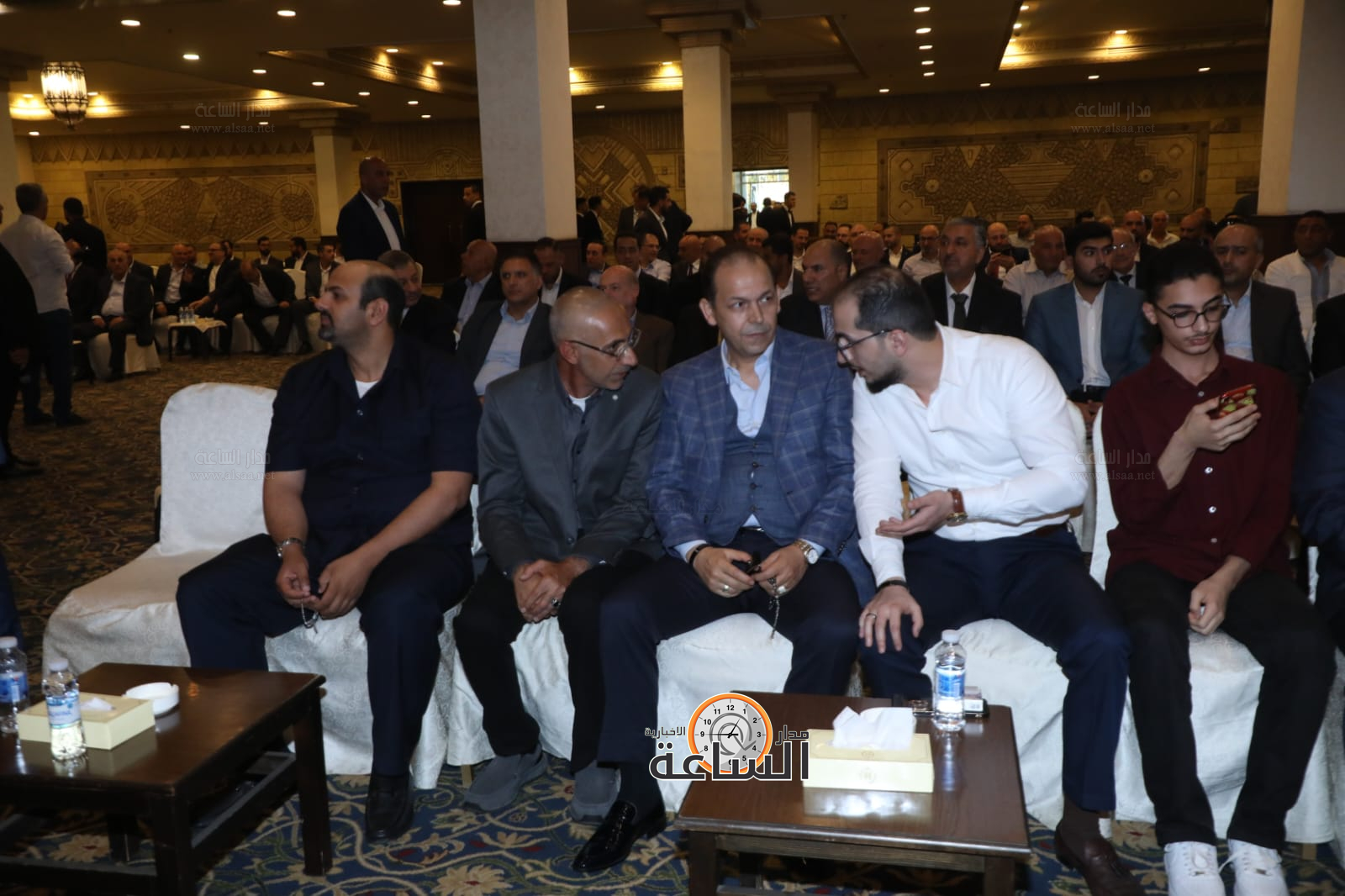 Madar Al-Saa Images 0.25487355676945955