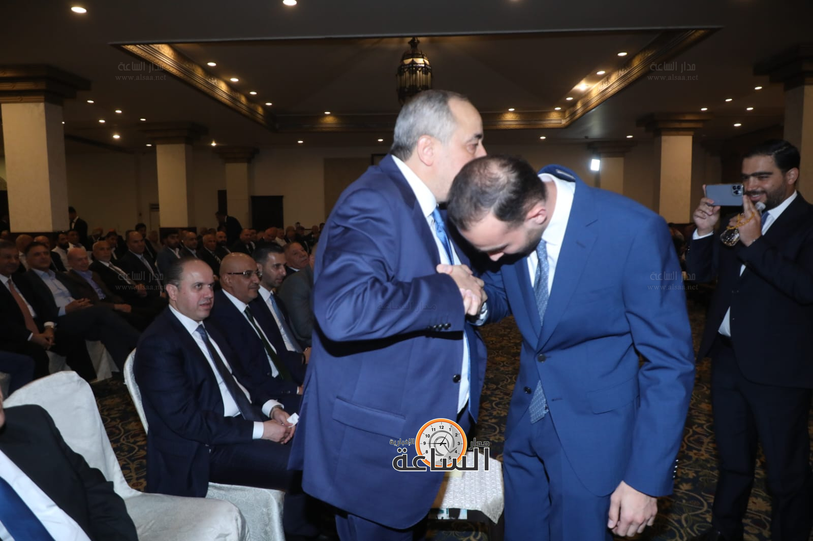 Madar Al-Saa Images 0.49830328722624984