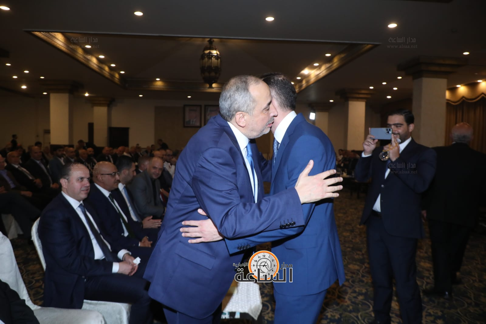 Madar Al-Saa Images 0.7715333610260953