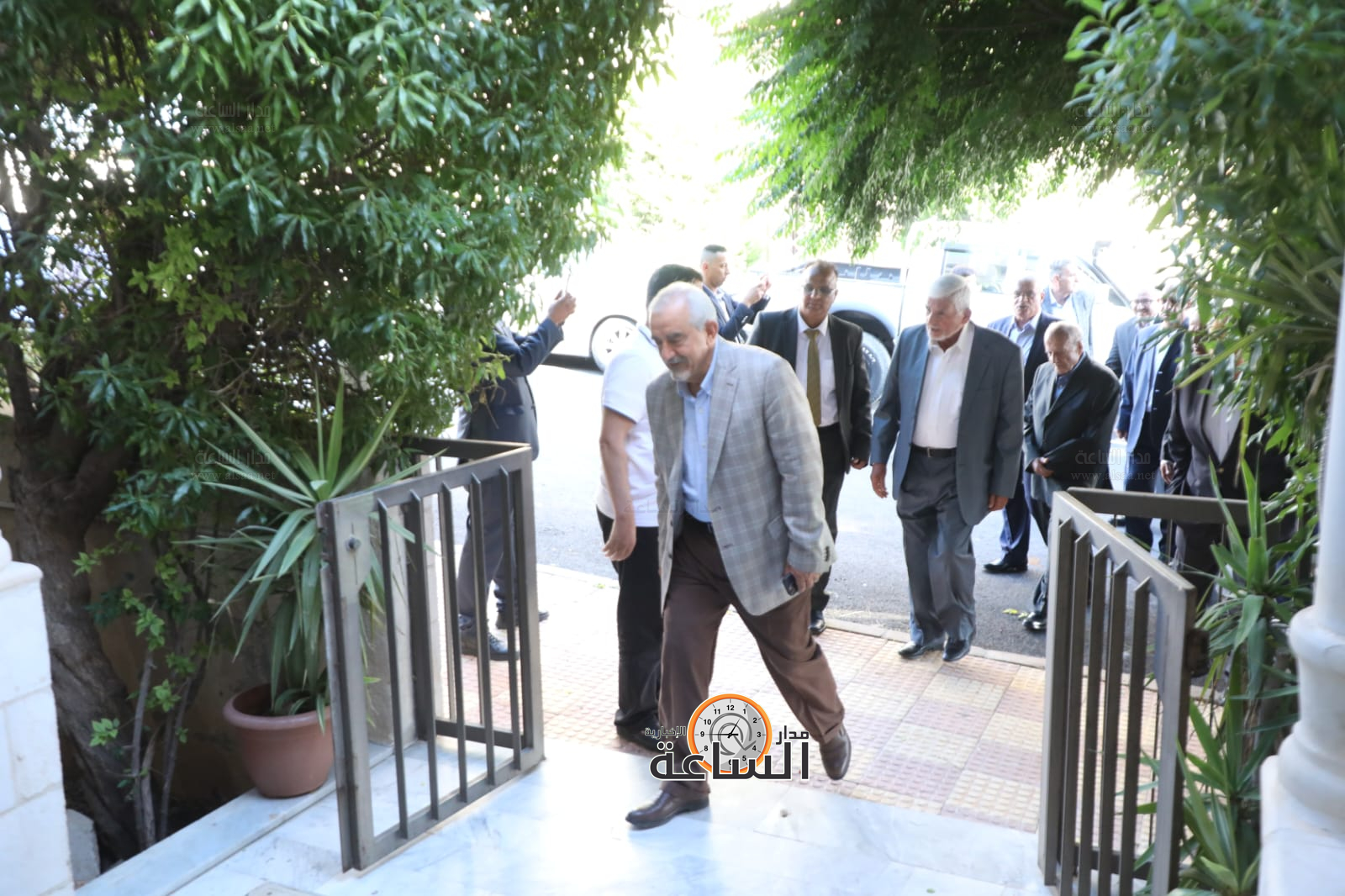 Madar Al-Saa Images 0.3223281702141729