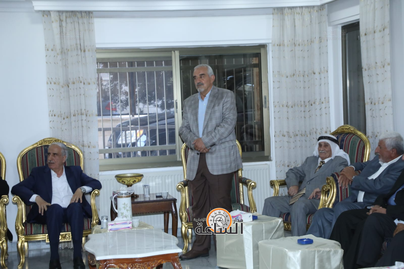 Madar Al-Saa Images 0.9750013260323511