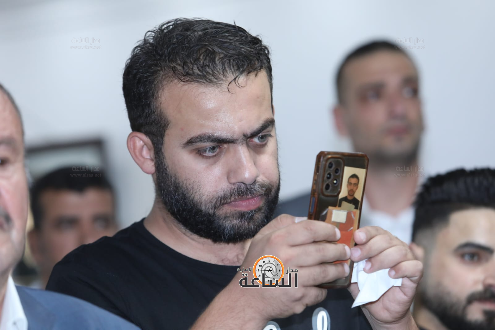 Madar Al-Saa Images 0.8929659871760394