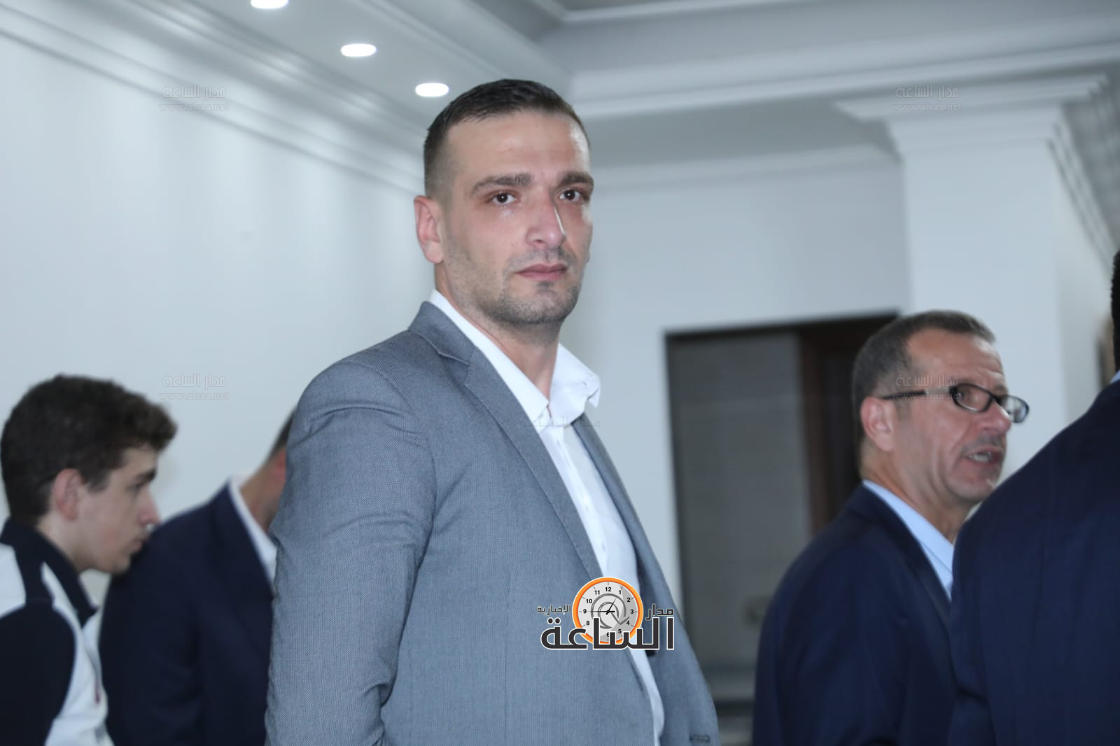 Madar Al-Saa Images 0.15082017004832626