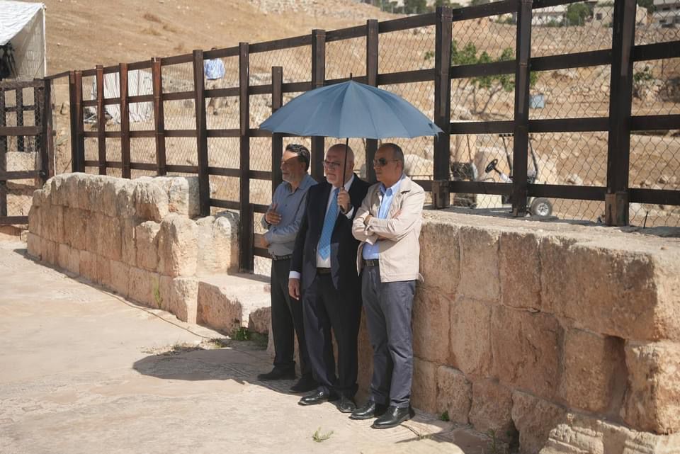 Madar Al-Saa Images 0.5932304786070979