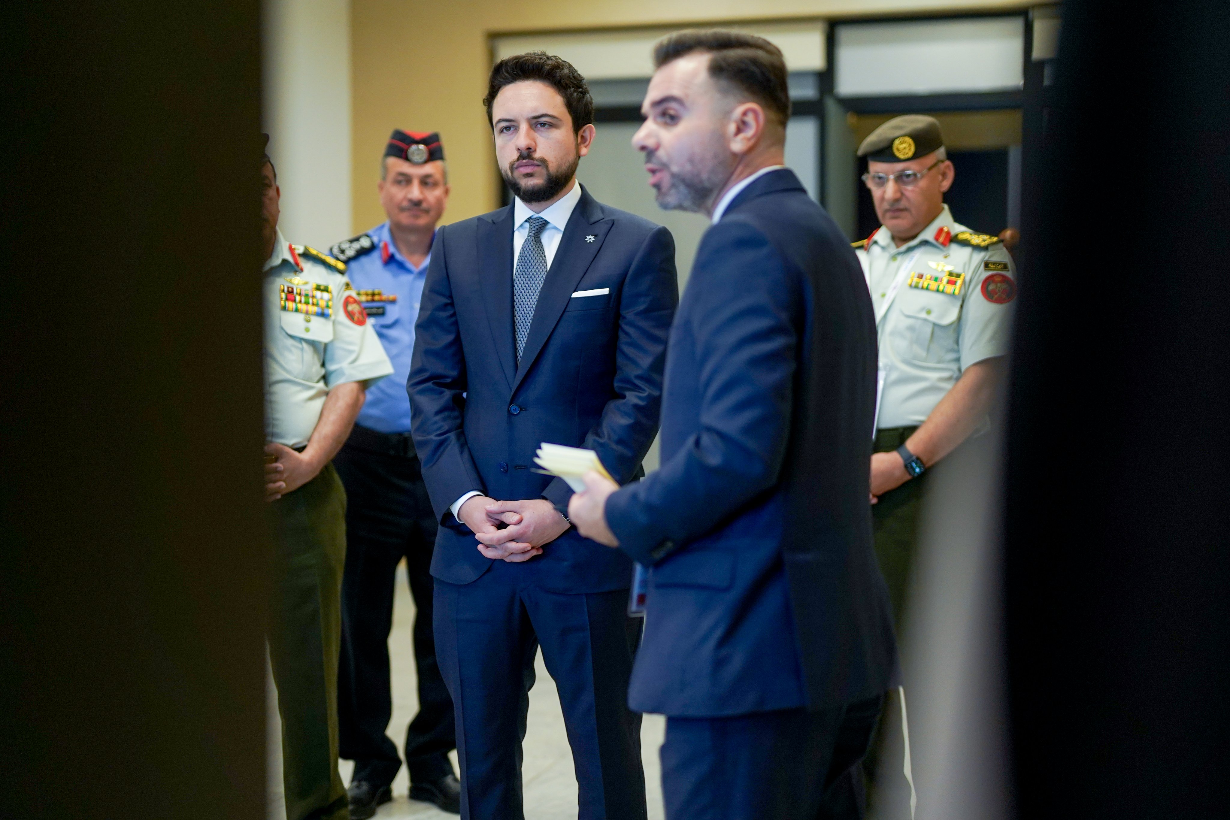 Madar Al-Saa Images 0.9089853340254337