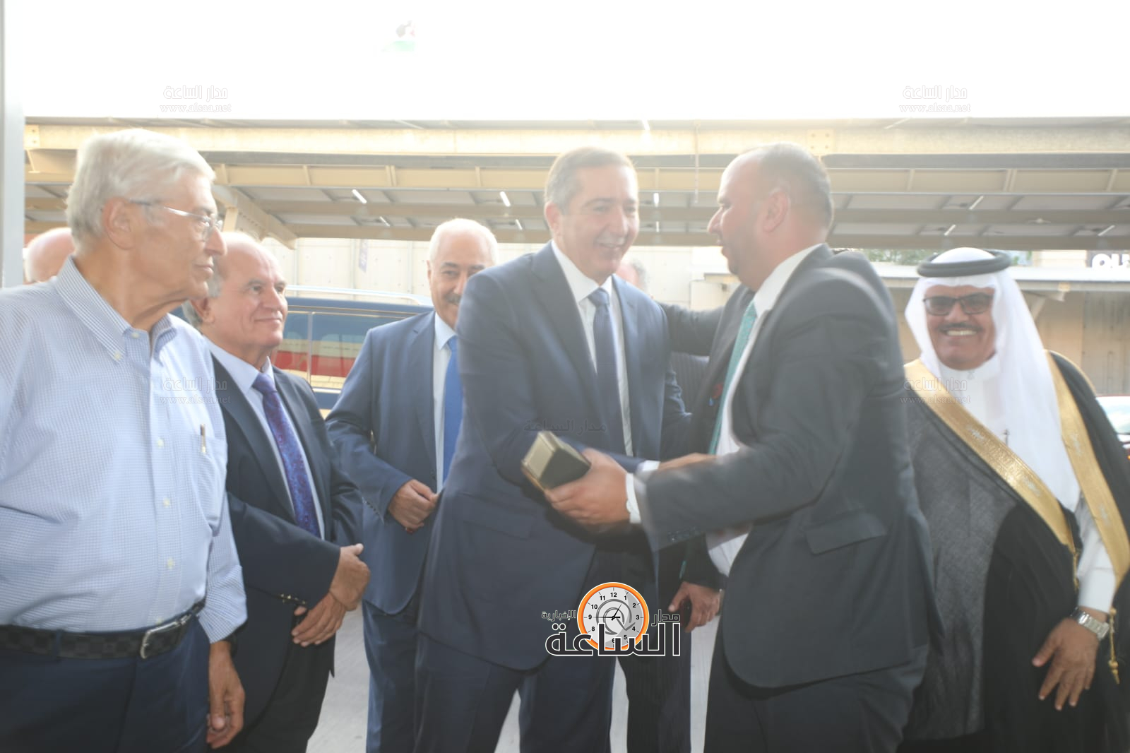 Madar Al-Saa Images 0.5742396037961346