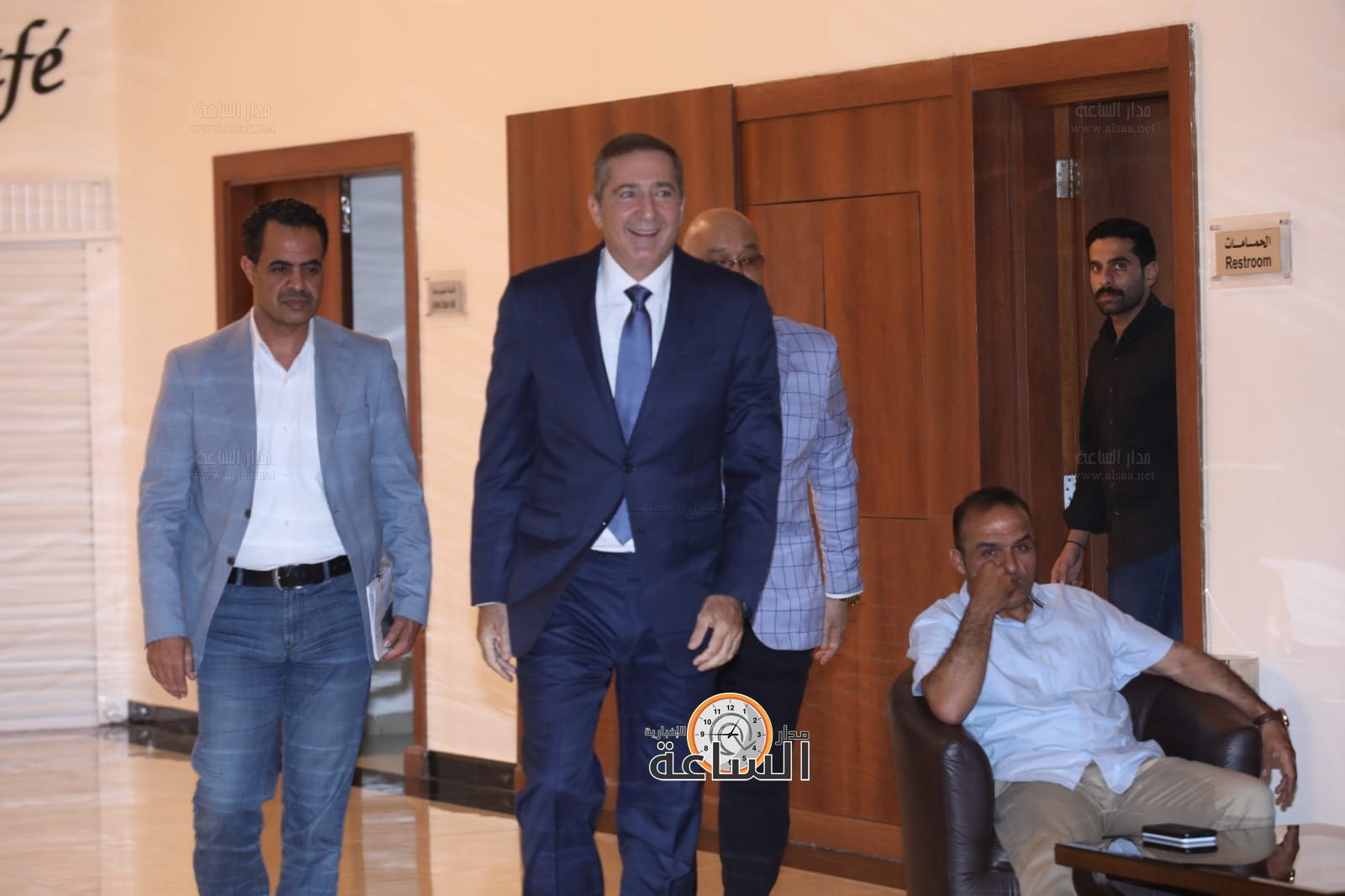 Madar Al-Saa Images 0.5224135021148029