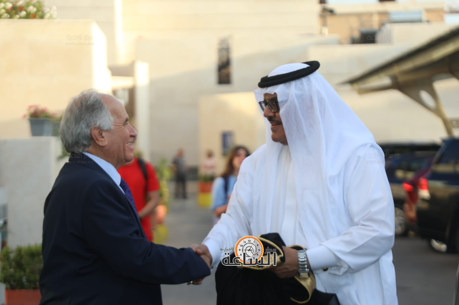 Madar Al-Saa Images 0.12197007344462785