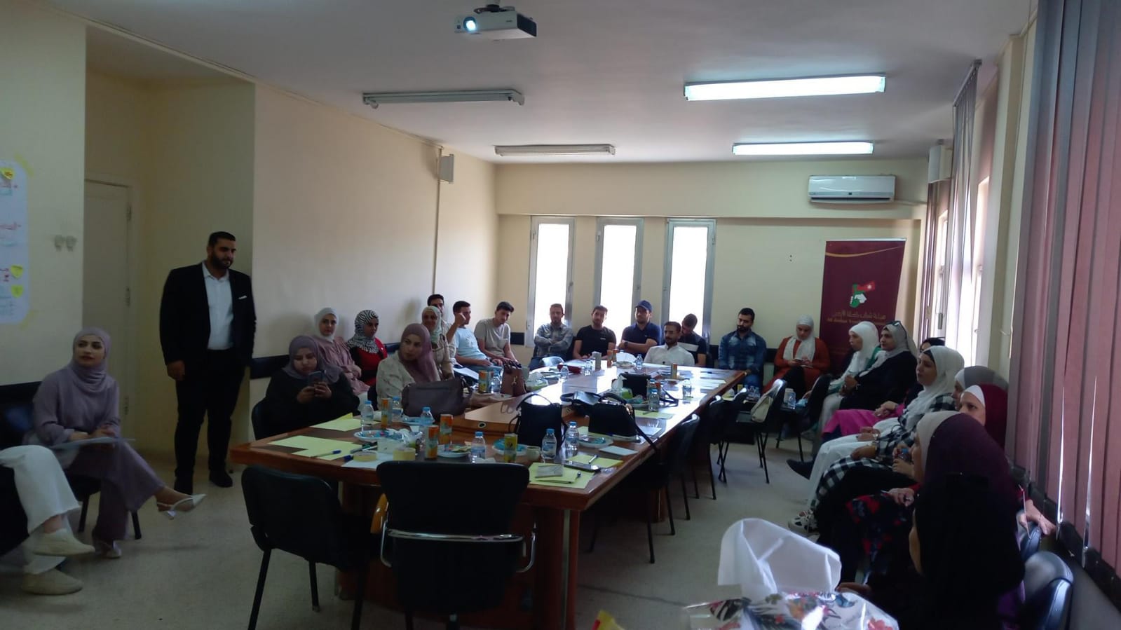 Madar Al-Saa Images 0.4785066801726483