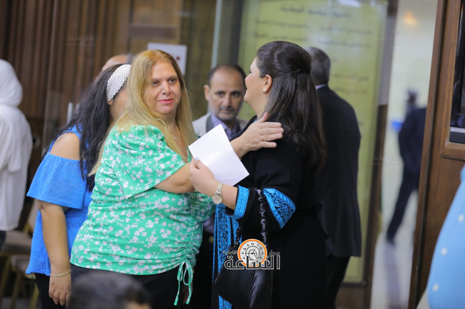 Madar Al-Saa Images 0.9114083186035724